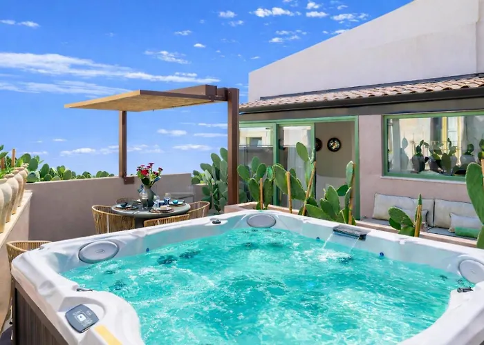 Apartment Vico Trigona Con Terrazza E Jacuzzi Riscaldata