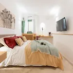 Vico Trigona Con Terrazza E Jacuzzi Riscaldata *