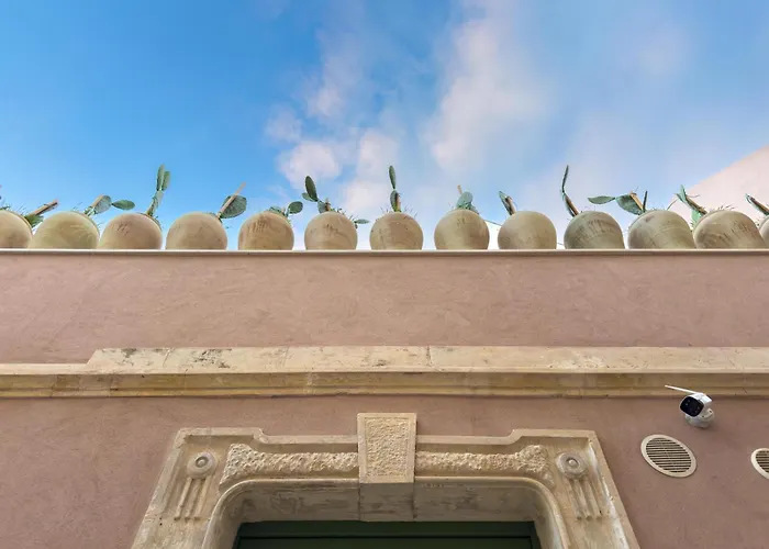 Vico Trigona Con Terrazza E Jacuzzi Riscaldata * Ното