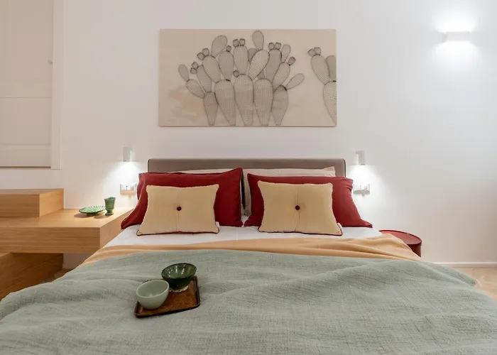 Апартаменты Vico Trigona Con Terrazza E Jacuzzi Riscaldata *