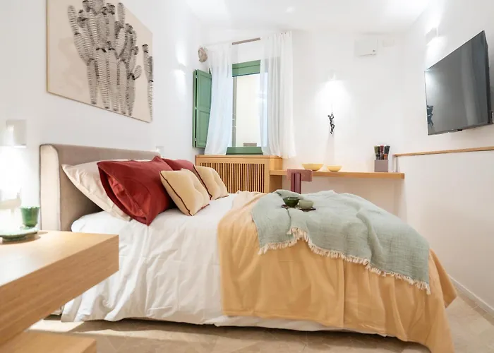 Апартаменты Vico Trigona Con Terrazza E Jacuzzi Riscaldata