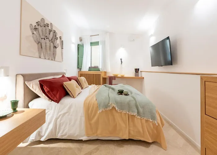 Vico Trigona Con Terrazza E Jacuzzi Riscaldata *