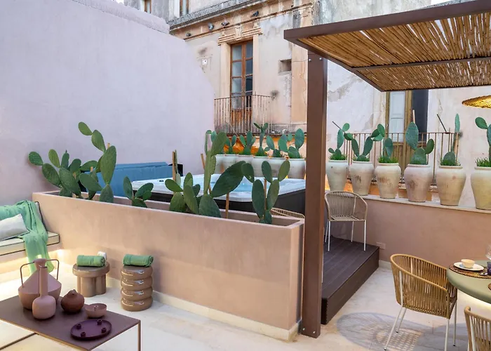 Апартаменты Vico Trigona Con Terrazza E Jacuzzi Riscaldata *