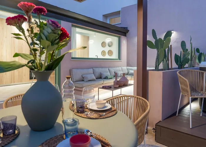 Vico Trigona Con Terrazza E Jacuzzi Riscaldata * Ното